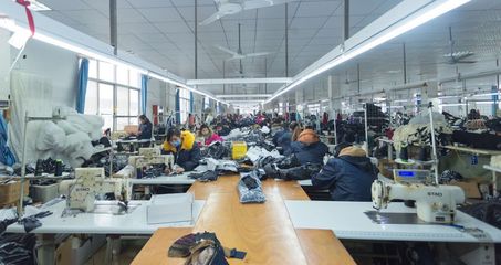 琦玲制衣廠2018十周年!邀請您攜手共進,創贏未來!